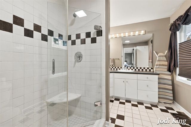 5491 Pleasant Valley Court, Wyoming, MI 49418