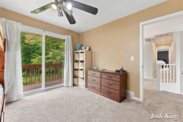 5491 Pleasant Valley Court, Wyoming, MI 49418
