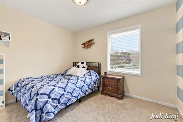 5491 Pleasant Valley Court, Wyoming, MI 49418