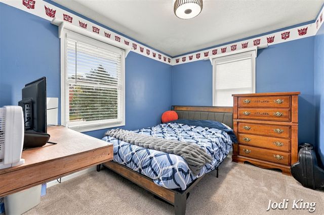 5491 Pleasant Valley Court, Wyoming, MI 49418