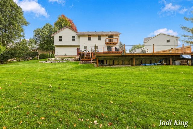 5491 Pleasant Valley Court, Wyoming, MI 49418