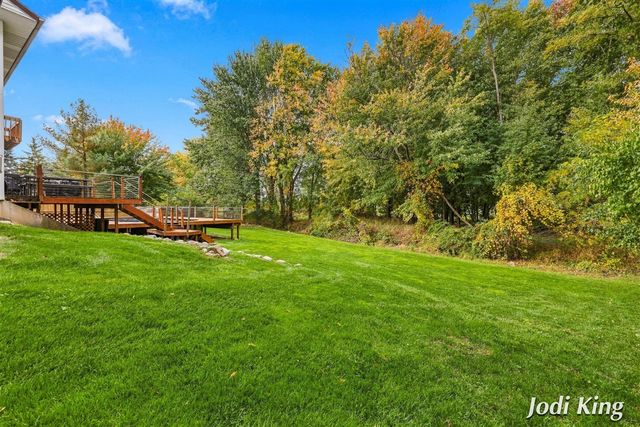 5491 Pleasant Valley Court, Wyoming, MI 49418