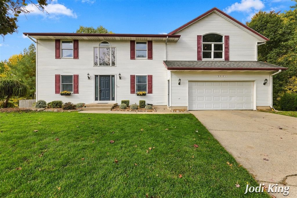 5491 Pleasant Valley Court, Wyoming, MI 49418