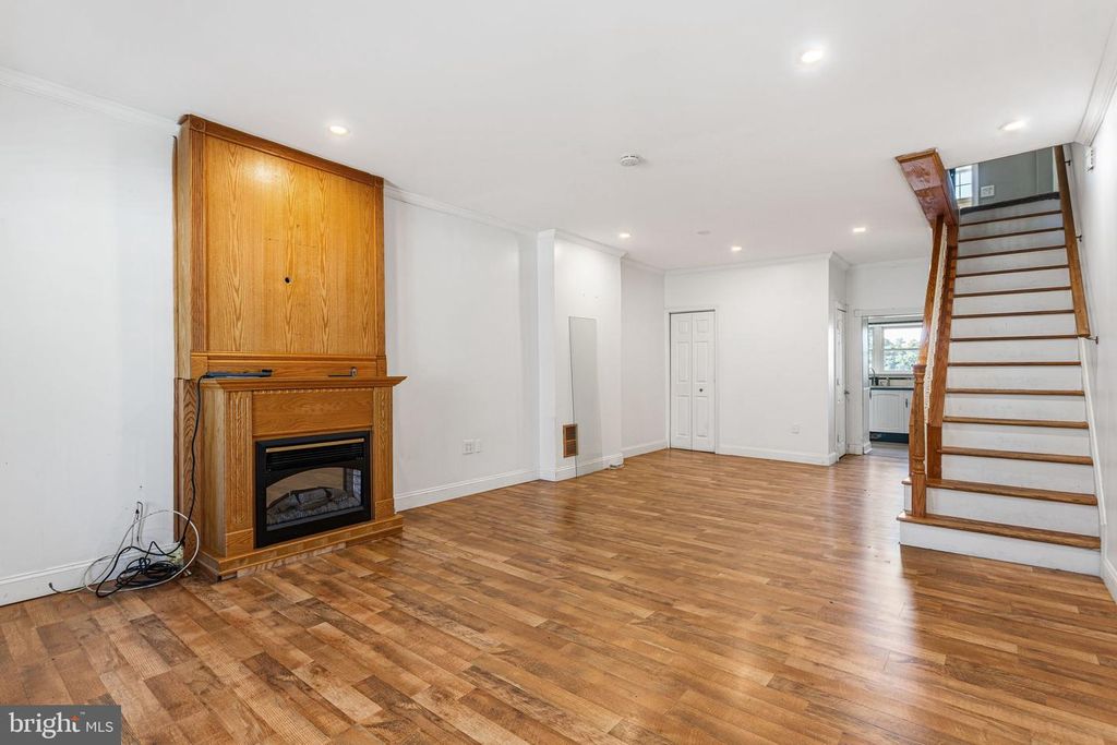 3922 MANAYUNK AVE, PHILADELPHIA, PA 19128 — photo 5
