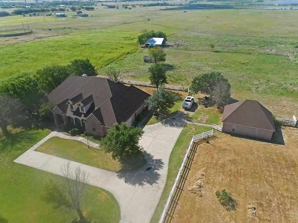 10543 Fm 455 W, Sanger, TX 76266