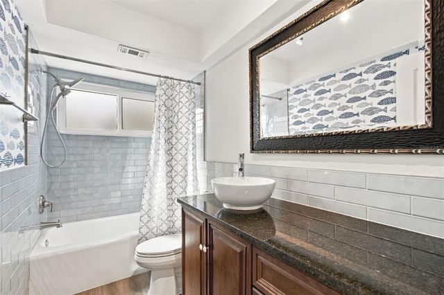 128 98TH AVENUE N, St Petersburg, FL 33702