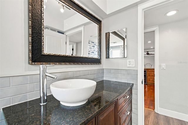 128 98TH AVENUE N, St Petersburg, FL 33702
