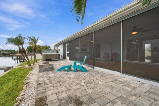 128 98TH AVENUE N, St Petersburg, FL 33702
