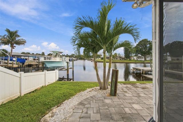 128 98TH AVENUE N, St Petersburg, FL 33702
