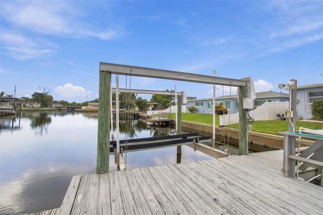 128 98TH AVENUE N, St Petersburg, FL 33702
