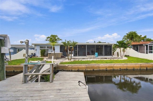 128 98TH AVENUE N, St Petersburg, FL 33702