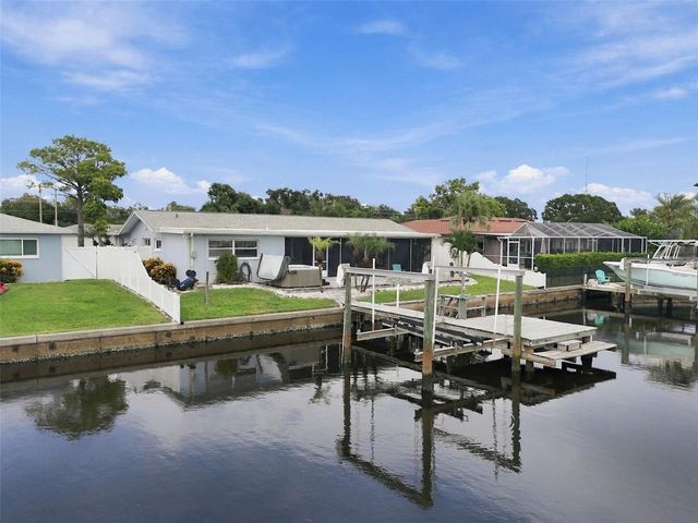 128 98TH AVENUE N, St Petersburg, FL 33702