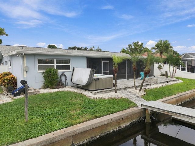 128 98TH AVENUE N, St Petersburg, FL 33702
