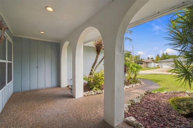 128 98TH AVENUE N, St Petersburg, FL 33702