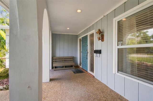 128 98TH AVENUE N, St Petersburg, FL 33702
