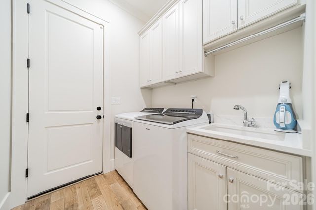 3319 Gresham Place, Charlotte, NC 28211