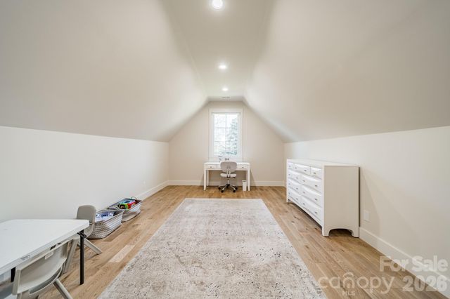 3319 Gresham Place, Charlotte, NC 28211