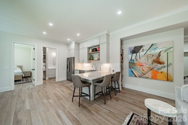 3319 Gresham Place, Charlotte, NC 28211