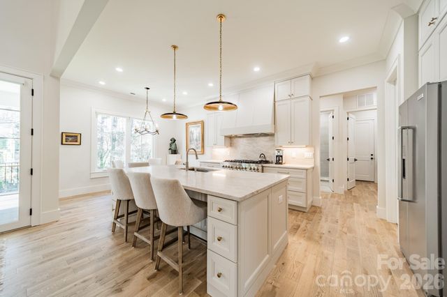 3319 Gresham Place, Charlotte, NC 28211