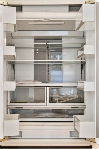 327 Alewife Brook Pkwy B, Somerville, MA 02144