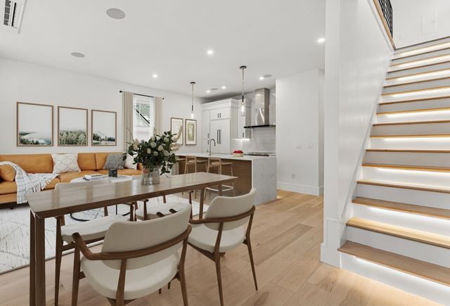 327 Alewife Brook Pkwy B, Somerville, MA 02144