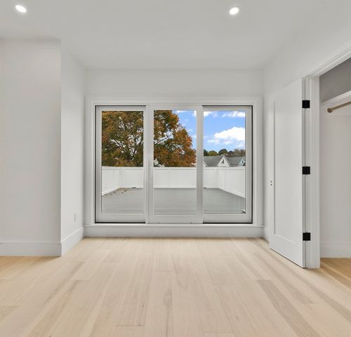 327 Alewife Brook Pkwy B, Somerville, MA 02144