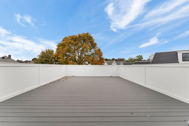 327 Alewife Brook Pkwy B, Somerville, MA 02144