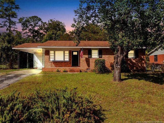 1846 Dewsberry Drive, Fayetteville, NC 28304