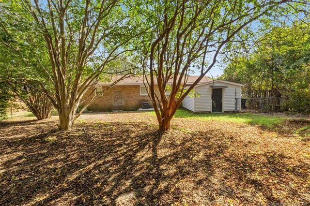 1846 Dewsberry Drive, Fayetteville, NC 28304