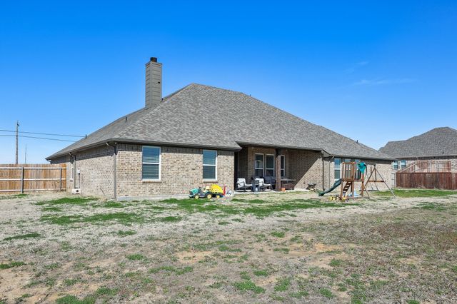 800 Majors Road, Van Alstyne, TX 75495