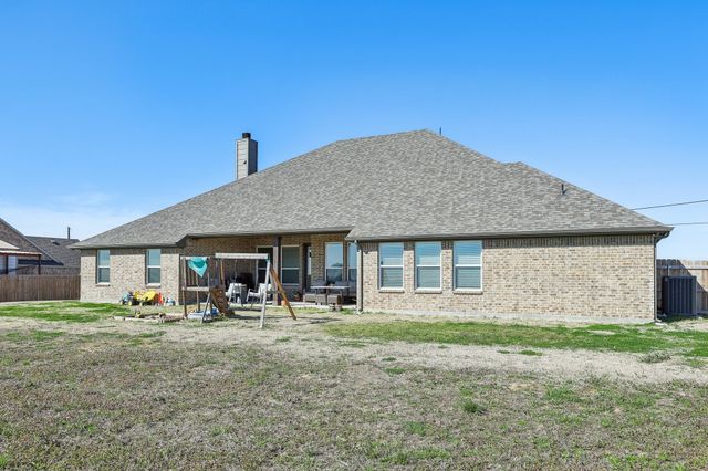 800 Majors Road, Van Alstyne, TX 75495