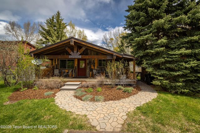 1655 E J-W Drive, Hoback Jct., WY 83001