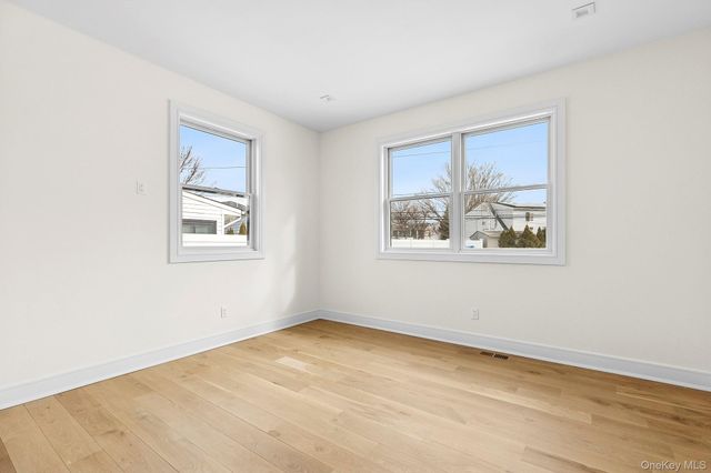 39 Forest Lane, Westbury, NY 11590