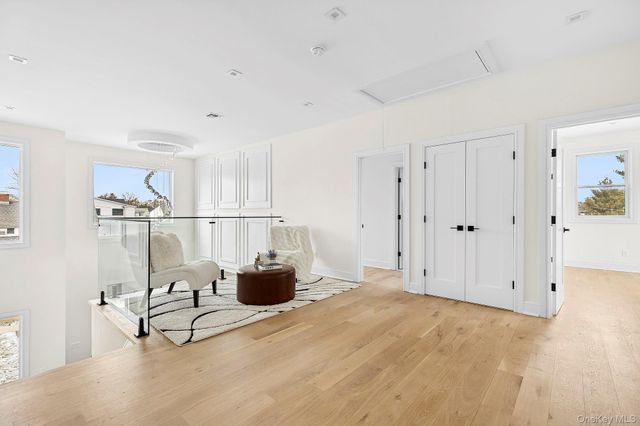 39 Forest Lane, Westbury, NY 11590