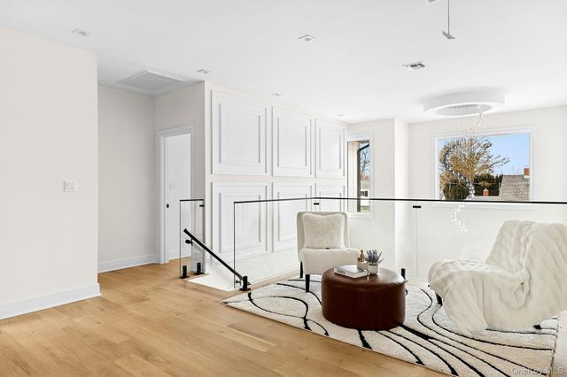 39 Forest Lane, Westbury, NY 11590