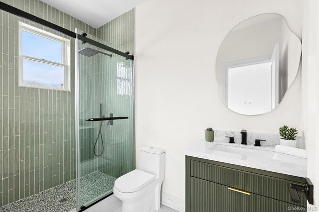 39 Forest Lane, Westbury, NY 11590