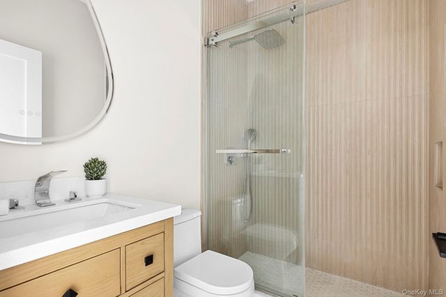 39 Forest Lane, Westbury, NY 11590