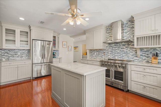 9118 EDGEWATER DRIVE, Clermont, FL 34711