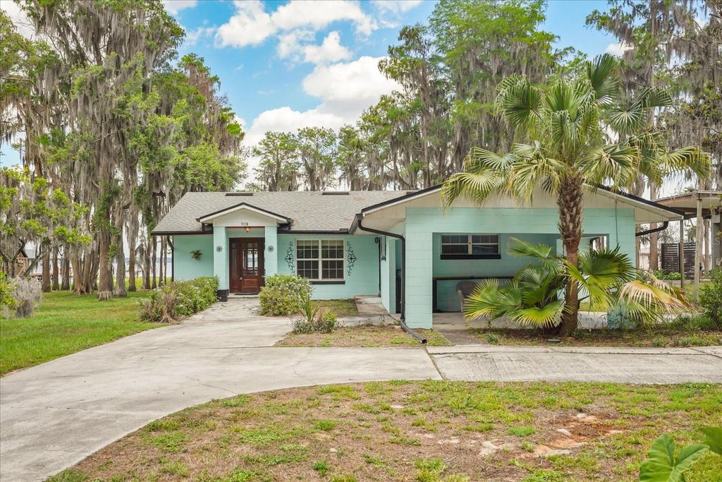 9118 EDGEWATER DRIVE, Clermont, FL 34711