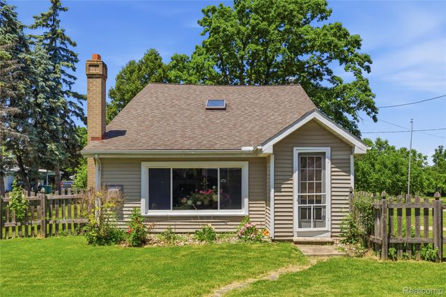 208 Flushing Street, Gaines Township, MI 48436