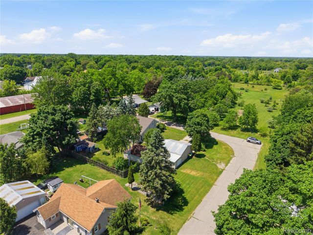 208 Flushing Street, Gaines Township, MI 48436