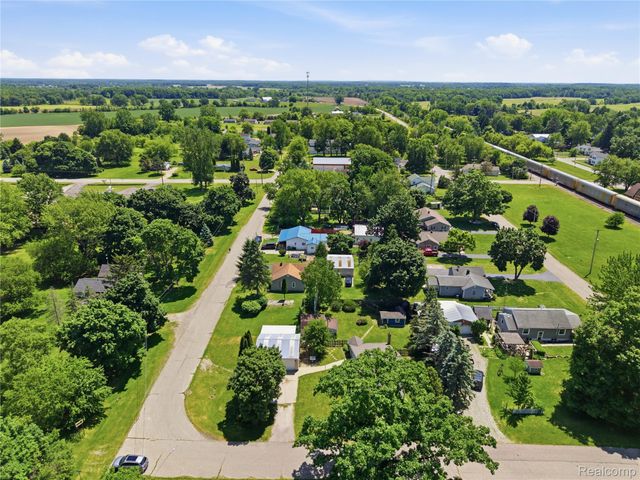 208 Flushing Street, Gaines Township, MI 48436