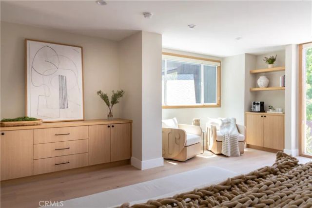 3977 Oeste Avenue, Studio City, CA 91604