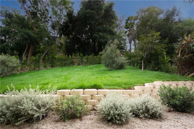 3977 Oeste Avenue, Studio City, CA 91604