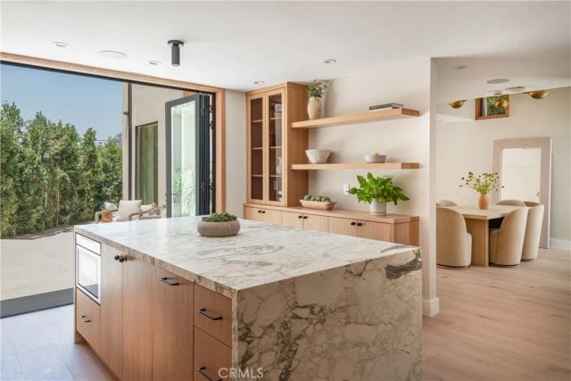 3977 Oeste Avenue, Studio City, CA 91604