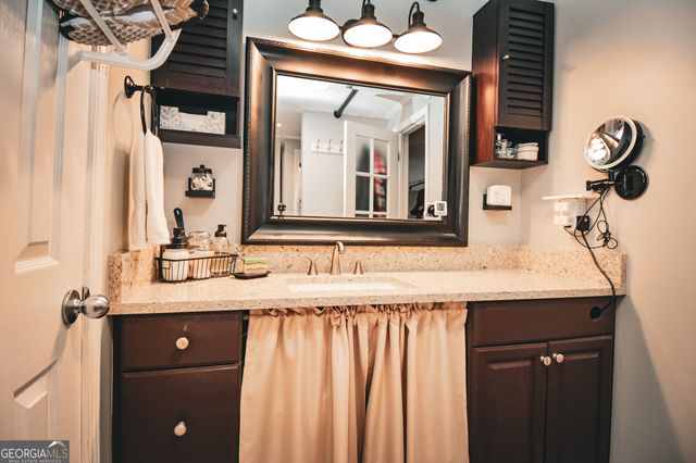102 N Hill Street 303, Griffin, GA 30223