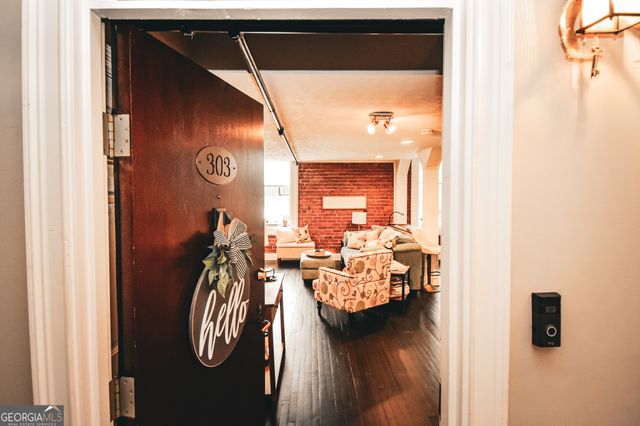 102 N Hill Street 303, Griffin, GA 30223