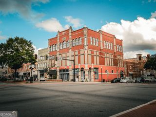 102 N Hill Street 303, Griffin, GA 30223