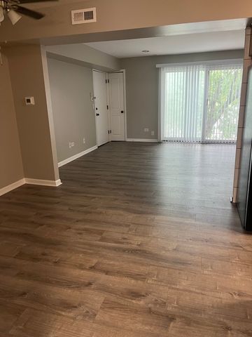 9729 S Ridgeland Avenue 302, Oak Lawn, IL 60453