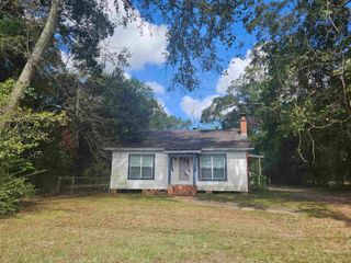 2772 W Tharpe Street, Tallahassee, FL 32303